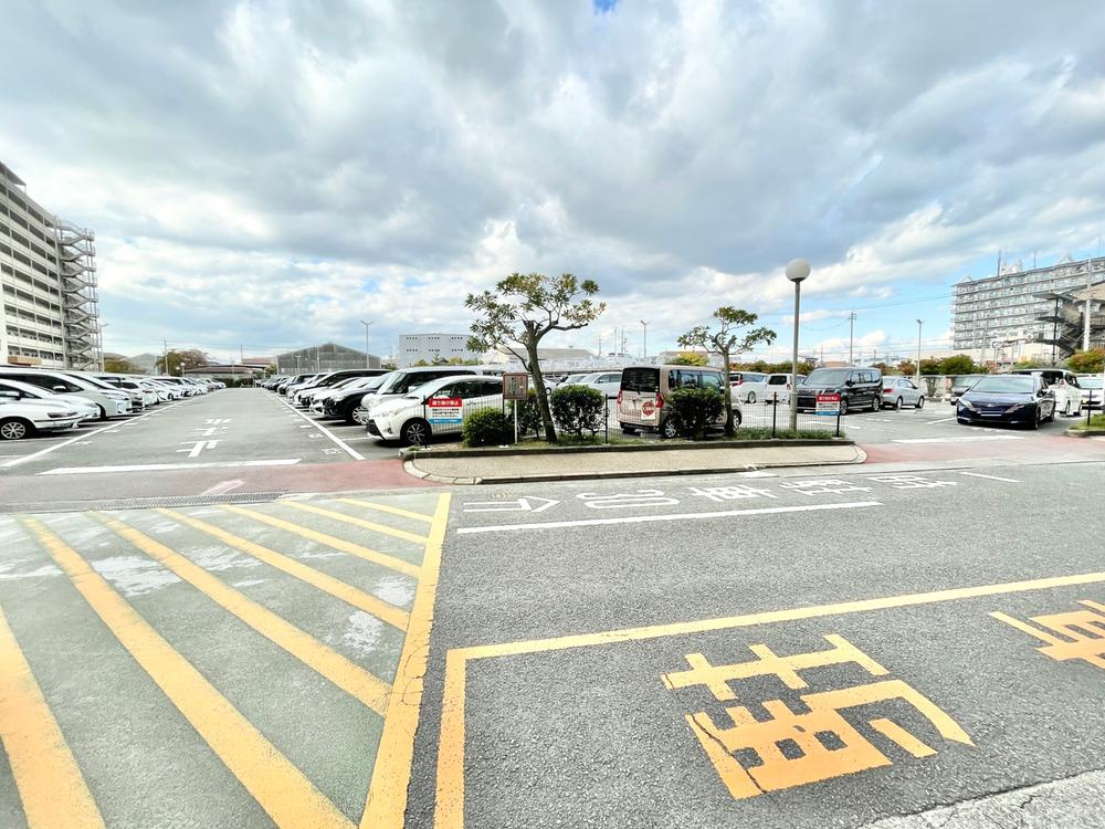 寝屋川サンハイツA棟の駐車場|■物件内覧・資金計画相談・住宅ローン相談、リフォーム相談、お問合せ受付中■
※当日・翌日のご内覧、ご相談はお電話でのお問合せがスムーズです！