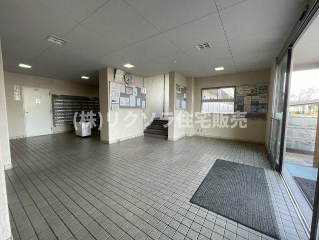 寝屋川サンハイツA棟のエントランス|内部
■物件内覧・資金計画相談・住宅ローン相談、リフォーム相談、お問合せ受付中■
※当日・翌日のご内覧、ご相談はお電話でのお問合せがスムーズです！
