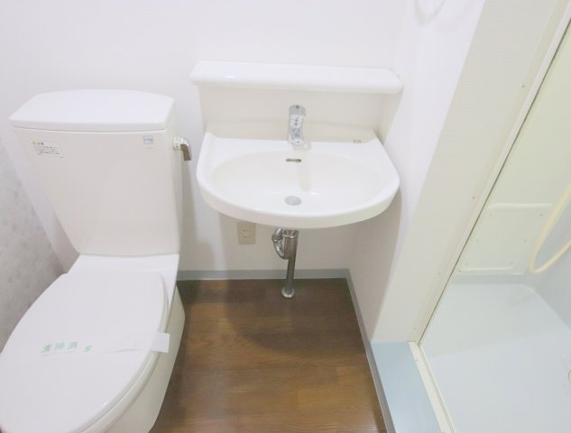 プラネット壱の洗面所