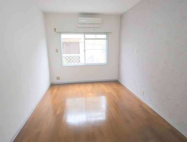 プラネット壱の居間・リビング