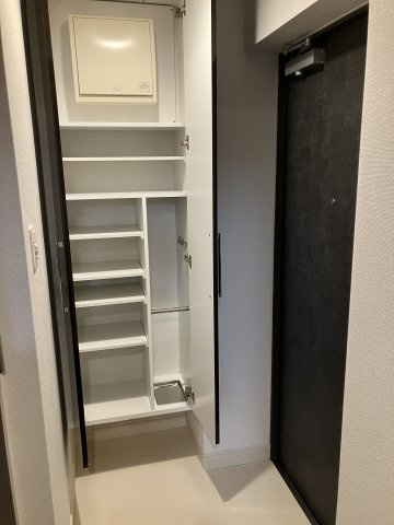 スクエアシティ川崎東田町の玄関|玄関・玄関収納