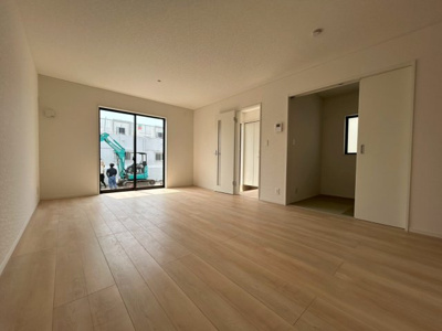 【居間・リビング】 | うるま市天願　第2（全3棟）2号棟 | 2号棟　