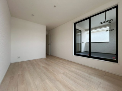 【洋室】 | うるま市天願　第2（全3棟）2号棟 | 2号棟　洋室7.5帖＋WIC1.5帖付き♪