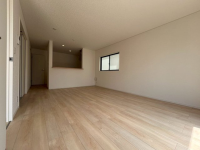 【居間・リビング】 | うるま市天願　第2（全3棟）2号棟 | 2号棟　