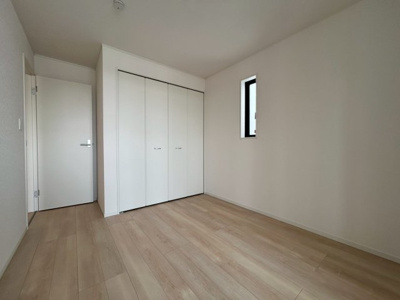 【洋室】 | うるま市天願　第2（全3棟）2号棟 | 2号棟　洋室5.7帖＋CL付き♪