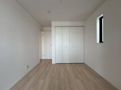 【洋室】 | うるま市天願　第2（全3棟）2号棟 | 2号棟　洋室5.7帖＋CL付き♪