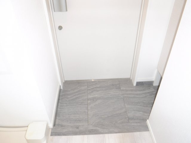 プレールドゥーク元住吉の玄関