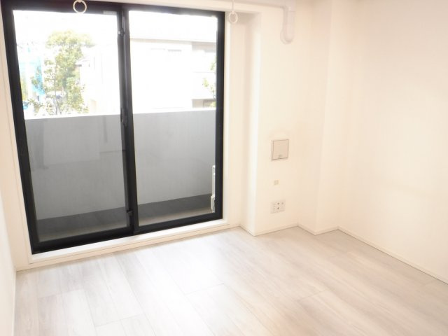 プレールドゥーク元住吉の洋室