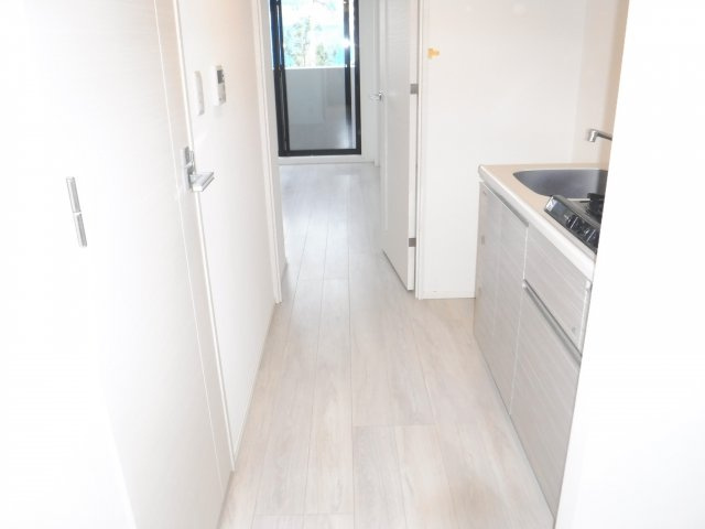 プレールドゥーク元住吉の洋室