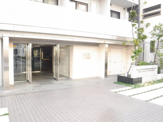 プレールドゥーク元住吉のエントランス