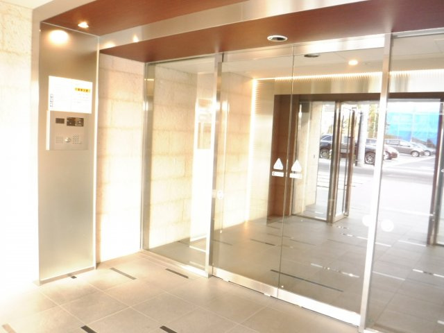 プレールドゥーク元住吉のエントランス