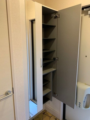 【玄関】 | コーポ田村№1 | 鏡付きシューズボックス