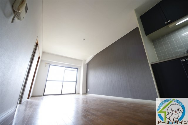 サンライフ大津和の居間・リビング