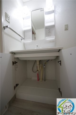 サンライフ大津和の独立洗面台