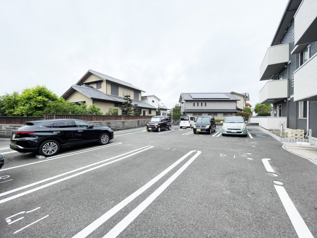 アル・ソーレ沖浜の駐車場