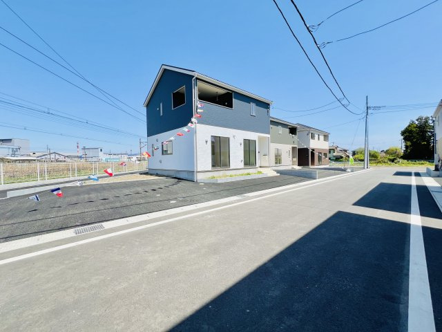 前橋市江田町の前面道路含む現地写真|駐車スぺース2台以上可◎
