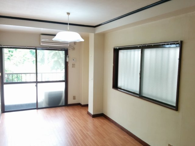 コーポ篠原の洋室