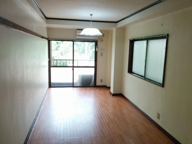 コーポ篠原の洋室