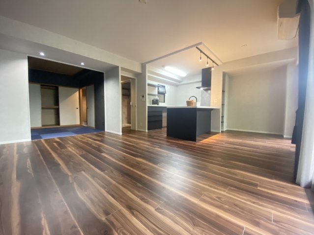 リーベスト御影B棟の居間・リビング