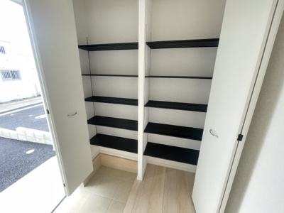 【玄関】 | うるま市天願　第2（全3棟）3号棟 | 3号棟　