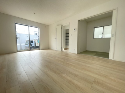 【居間・リビング】 | うるま市天願　第2（全3棟）3号棟 | 3号棟　