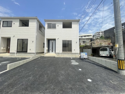 【外観】 | うるま市天願　第2（全3棟）3号棟 | 3号棟　並列駐車2台完備♪