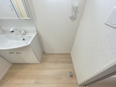 【ランドリースペース】 | うるま市天願　第2（全3棟）3号棟 | 3号棟　洗濯機置き場♪