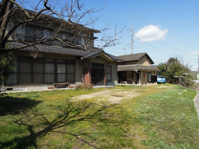 西大戸中古戸建の庭