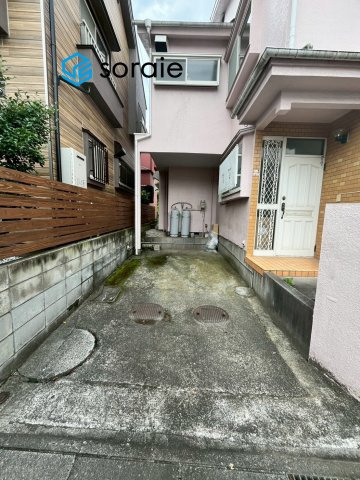 入間市鍵山3丁目　中古戸建の駐車場