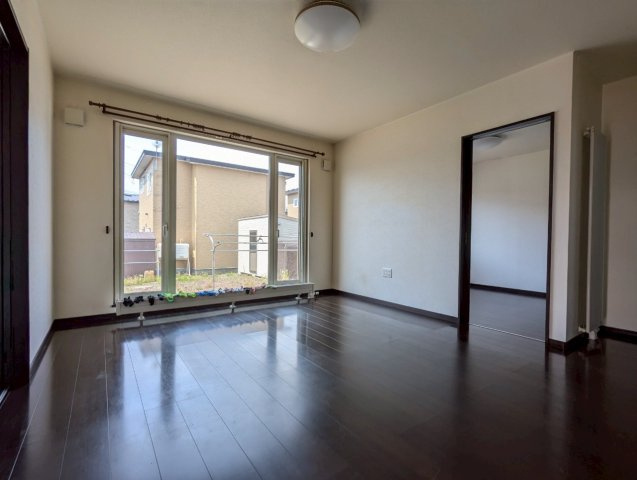 愛国西4丁目　中古二世帯住宅の収納