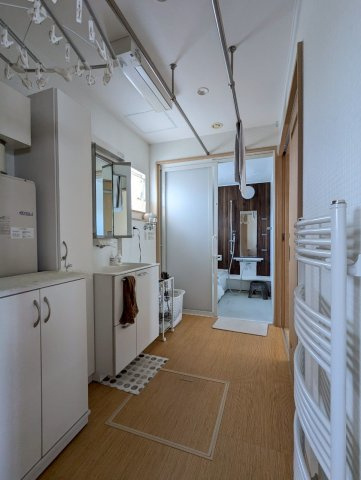 愛国西4丁目　完全分離二世帯住宅の洗面所