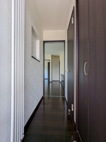 愛国西4丁目　完全分離二世帯住宅の玄関