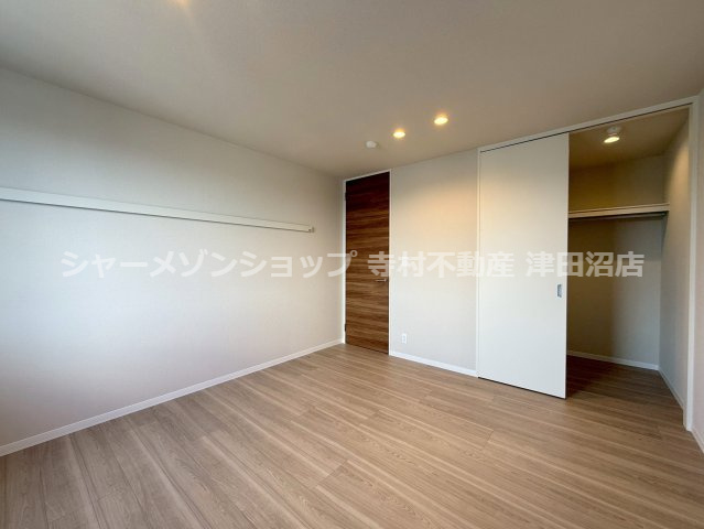 トラストメゾンしらぎくの洋室