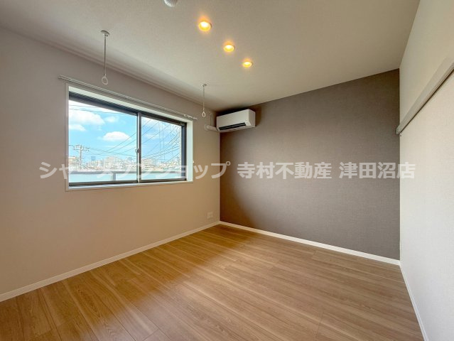 トラストメゾンしらぎくの洋室