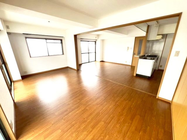 with 赤羽の内装