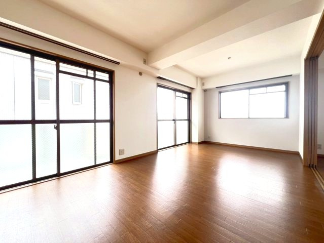 with 赤羽の内装