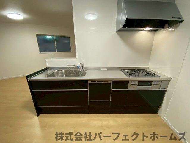 桜丘町戸建のキッチン|使いやすいキッチンです