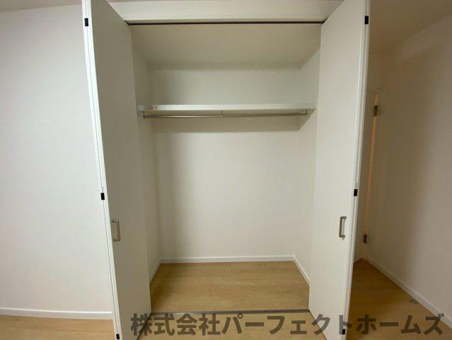 桜丘町戸建の収納|ちょっとした収納スペースも充実しています