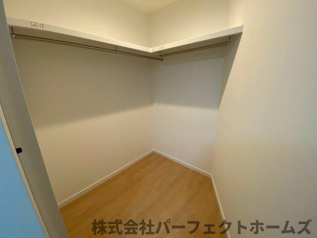 桜丘町戸建の収納