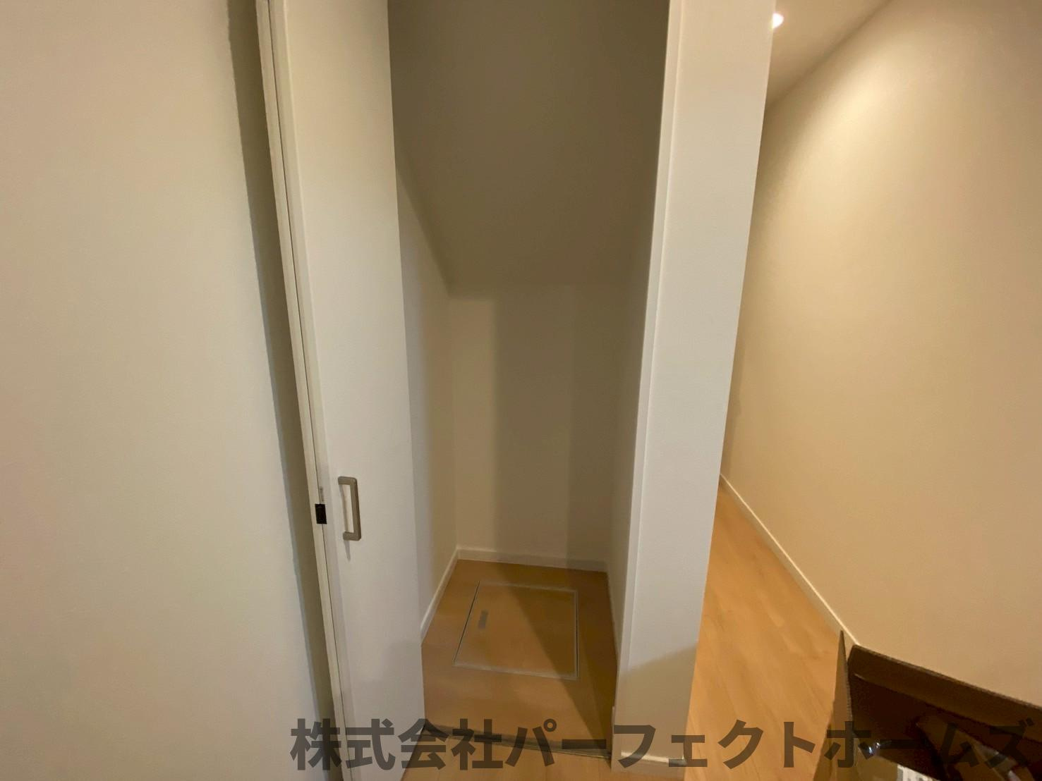 桜丘町戸建の収納|便利な収納スペースです