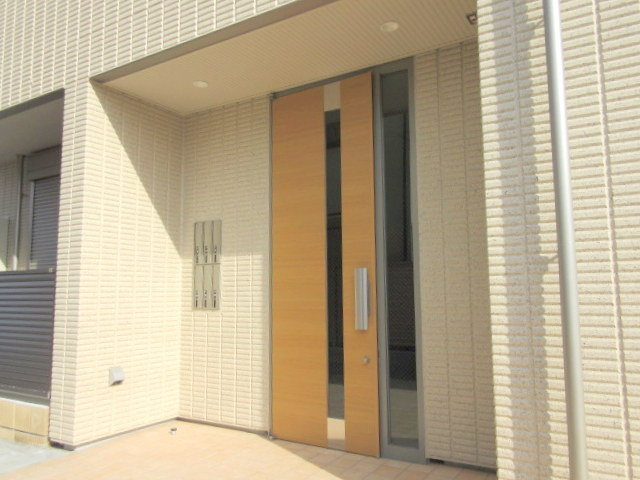 シェール　グランのエントランス|★安心のオートロック付★