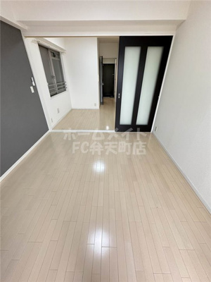 【寝室】 | フロンティアタワー九条Ⅱ