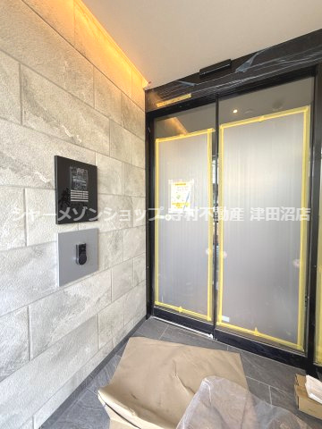 トラストメゾンしらぎくのエントランス