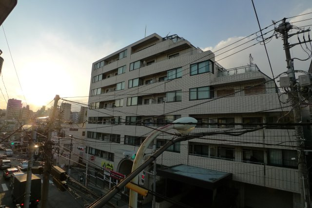 ディアプラザ根津の画像