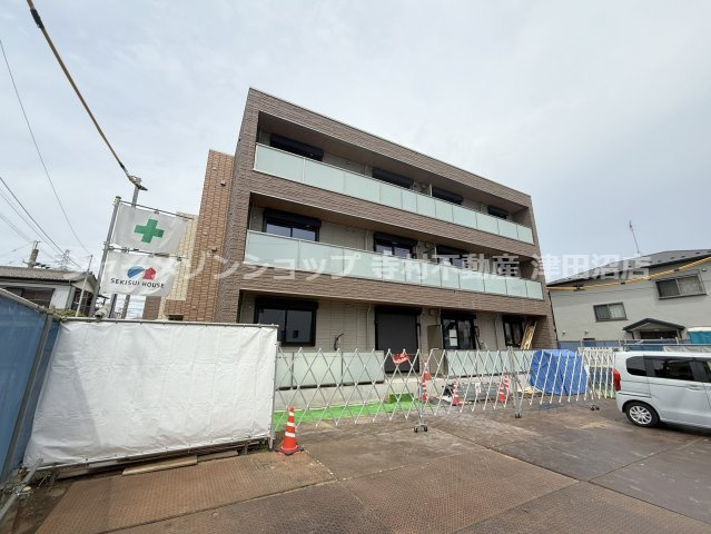 トラストメゾンしらぎくの外観