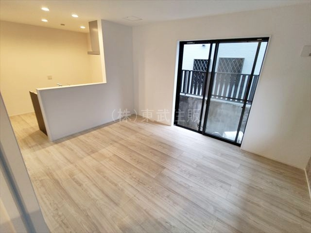 【居間・リビング】の画像