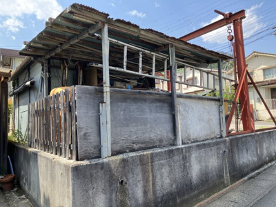 【外観】 | 大津市弥生町8-4　事務所 | 敷地内作業スペース