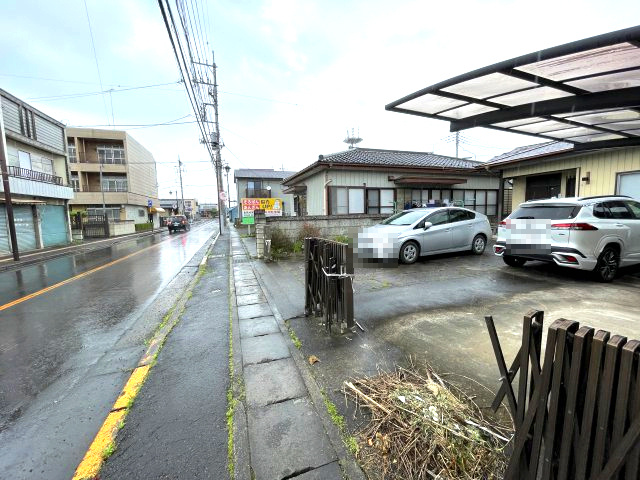 真岡駅から約5分！真岡市台町　中古戸建の前面道路含む現地写真|前面道路含む現地写真です