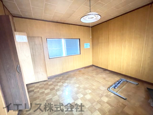 真岡駅から約5分！真岡市台町　中古戸建の洋室|スタンダードな洋室です