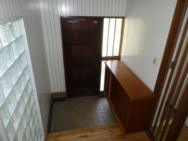 幸手東5丁目戸建の玄関